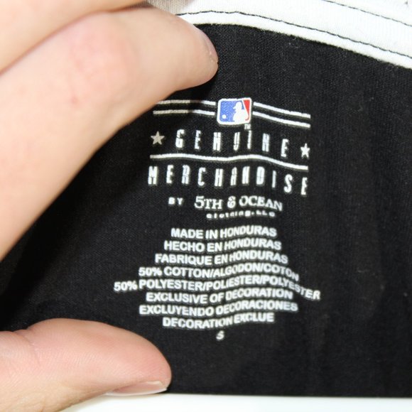 MLB Arizona Diamond Backs Womens V-Neck Top - Picture 3 of 4